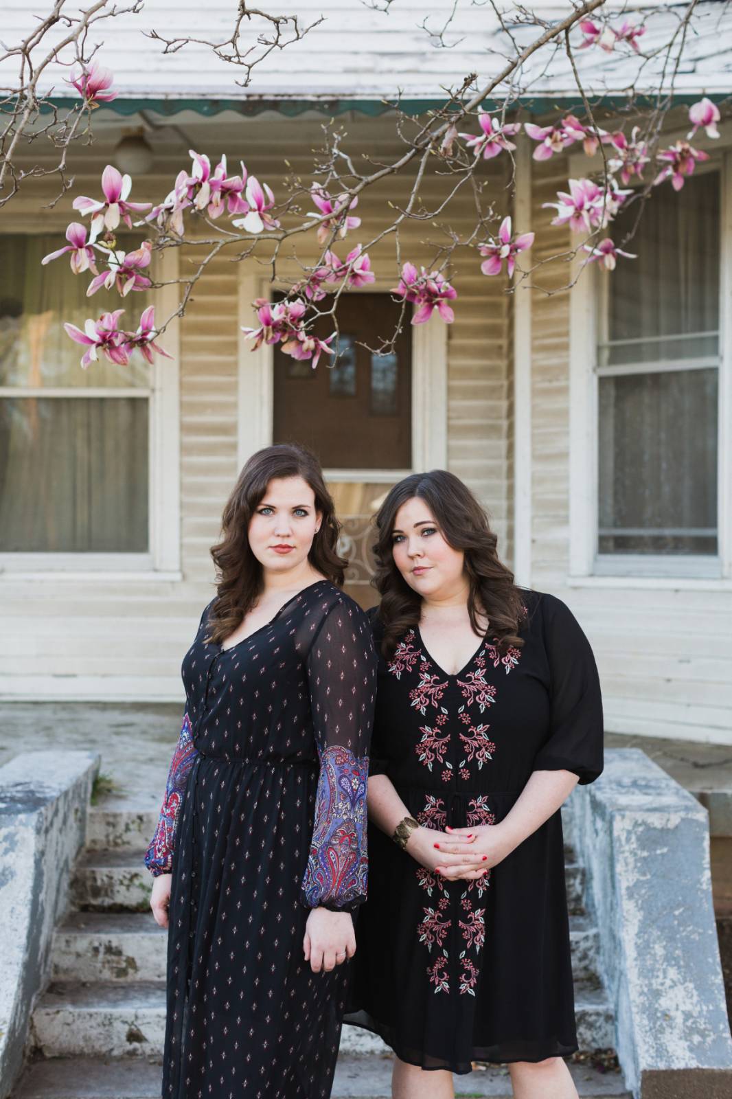 The Secret Sisters promote "You Don't Own Me Anymore" in the Benelux next week